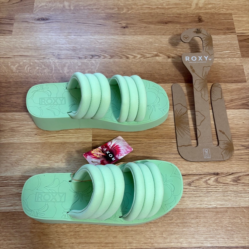 NWT Roxy Totally Tubular Sandal